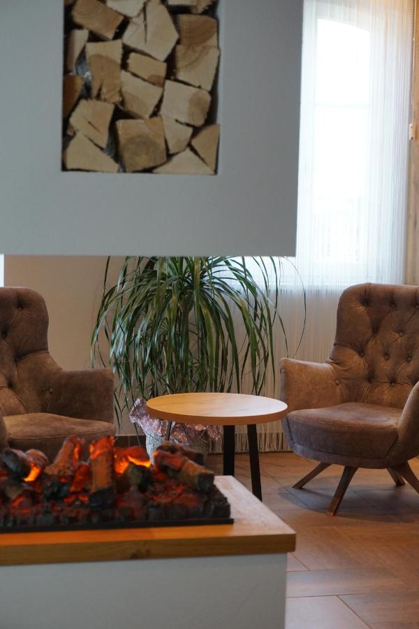 Hotel Gruener Baum كاوفبويرن المظهر الخارجي الصورة