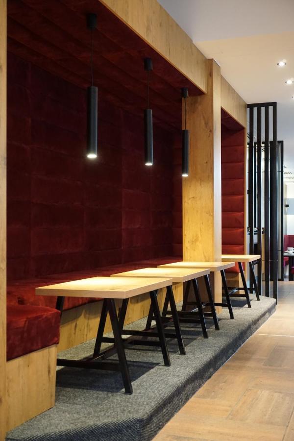 Hotel Gruener Baum كاوفبويرن المظهر الخارجي الصورة
